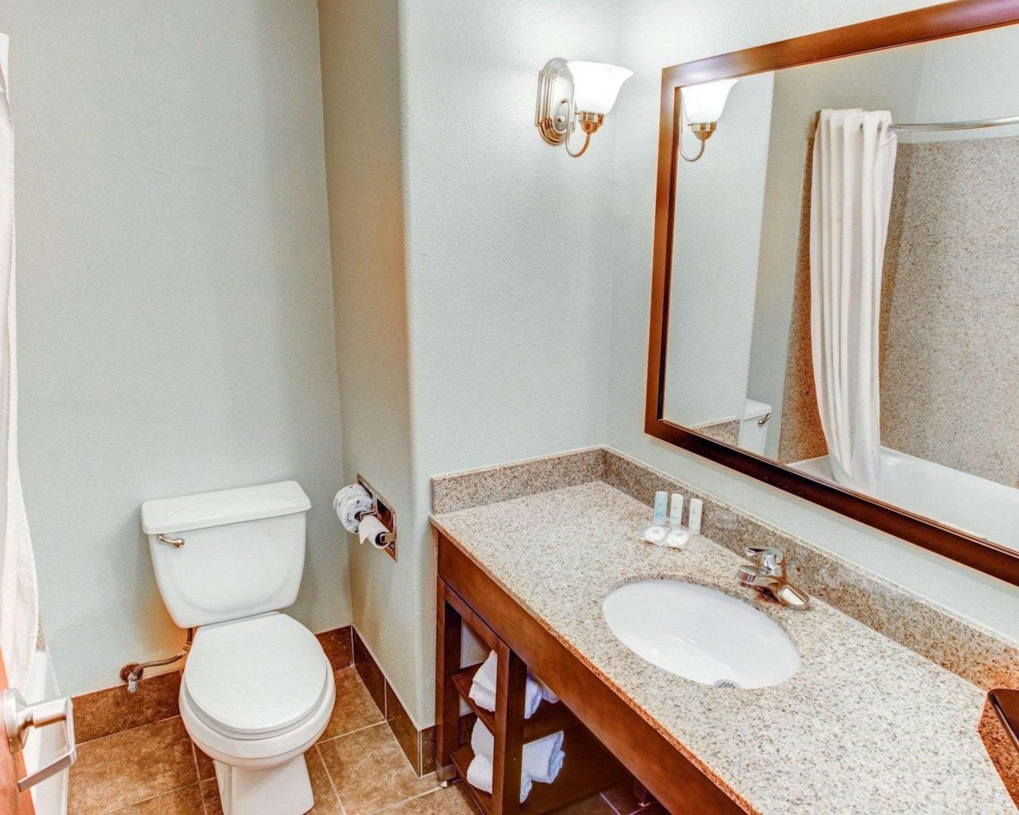 Comfort Inn Near Casino Lake Charles Bagian luar foto