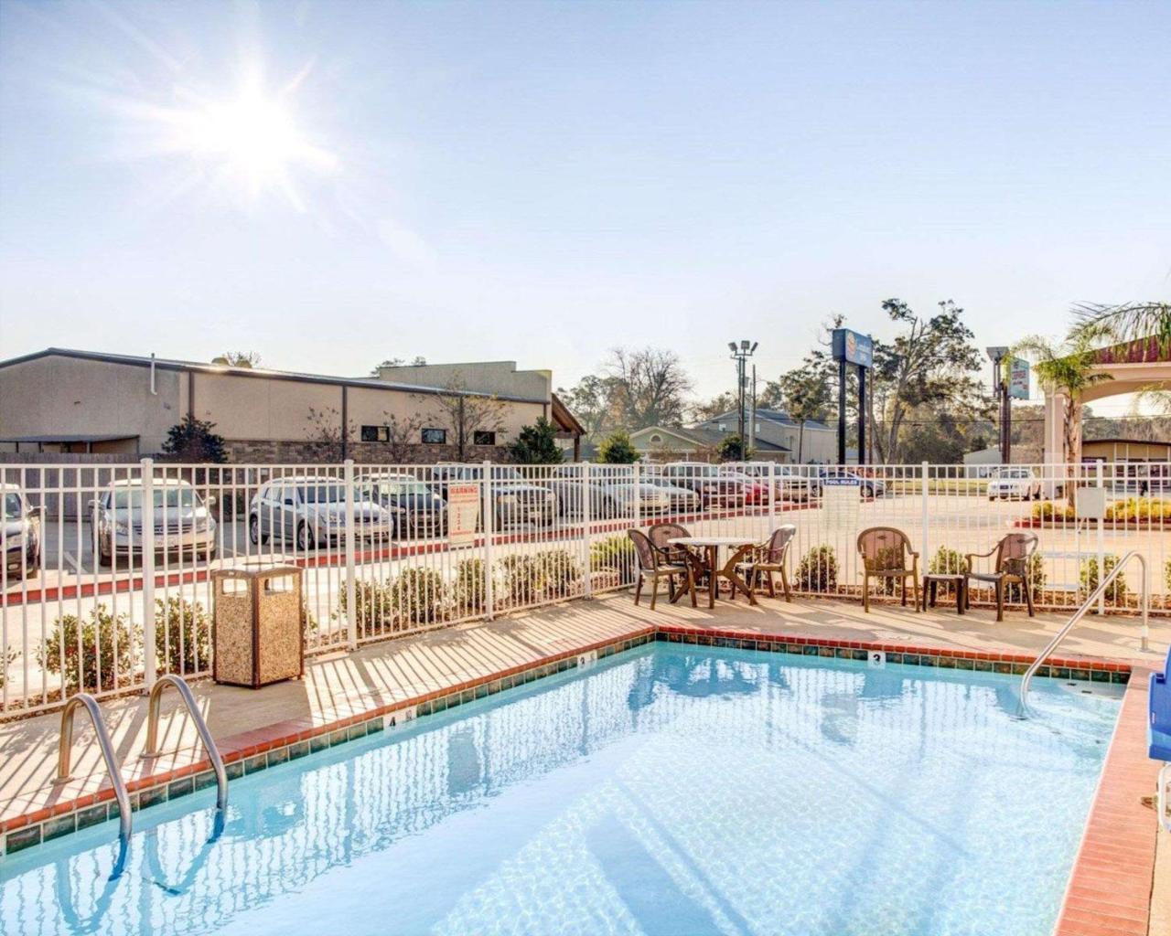 Comfort Inn Near Casino Lake Charles Bagian luar foto